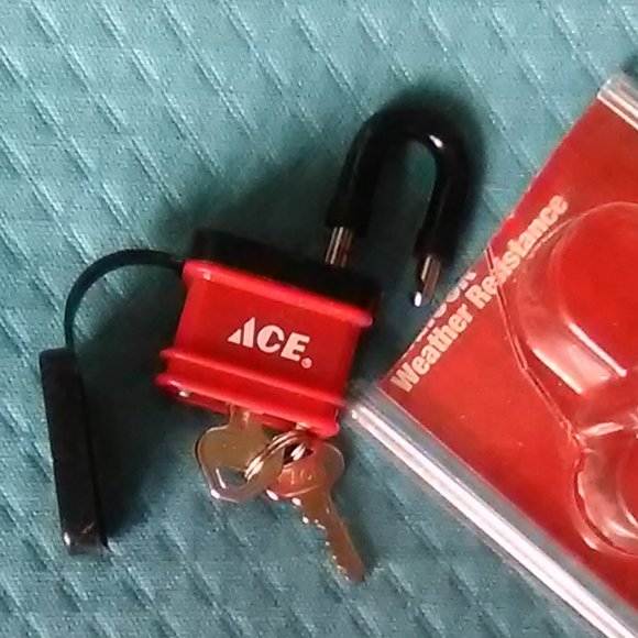 ACE Padlock - Picture 3 of 8